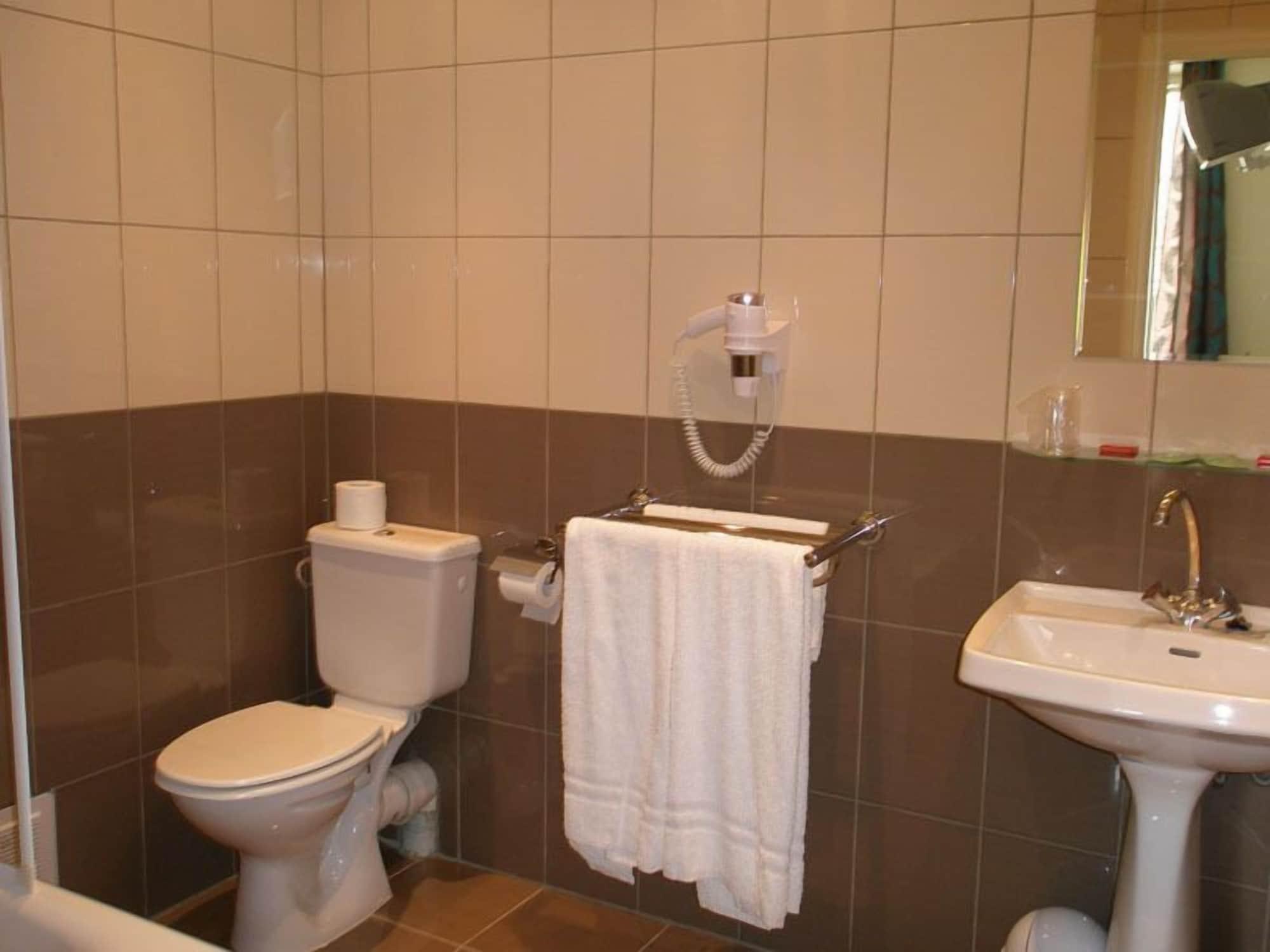 Hotel Portalet Єр Екстер'єр фото